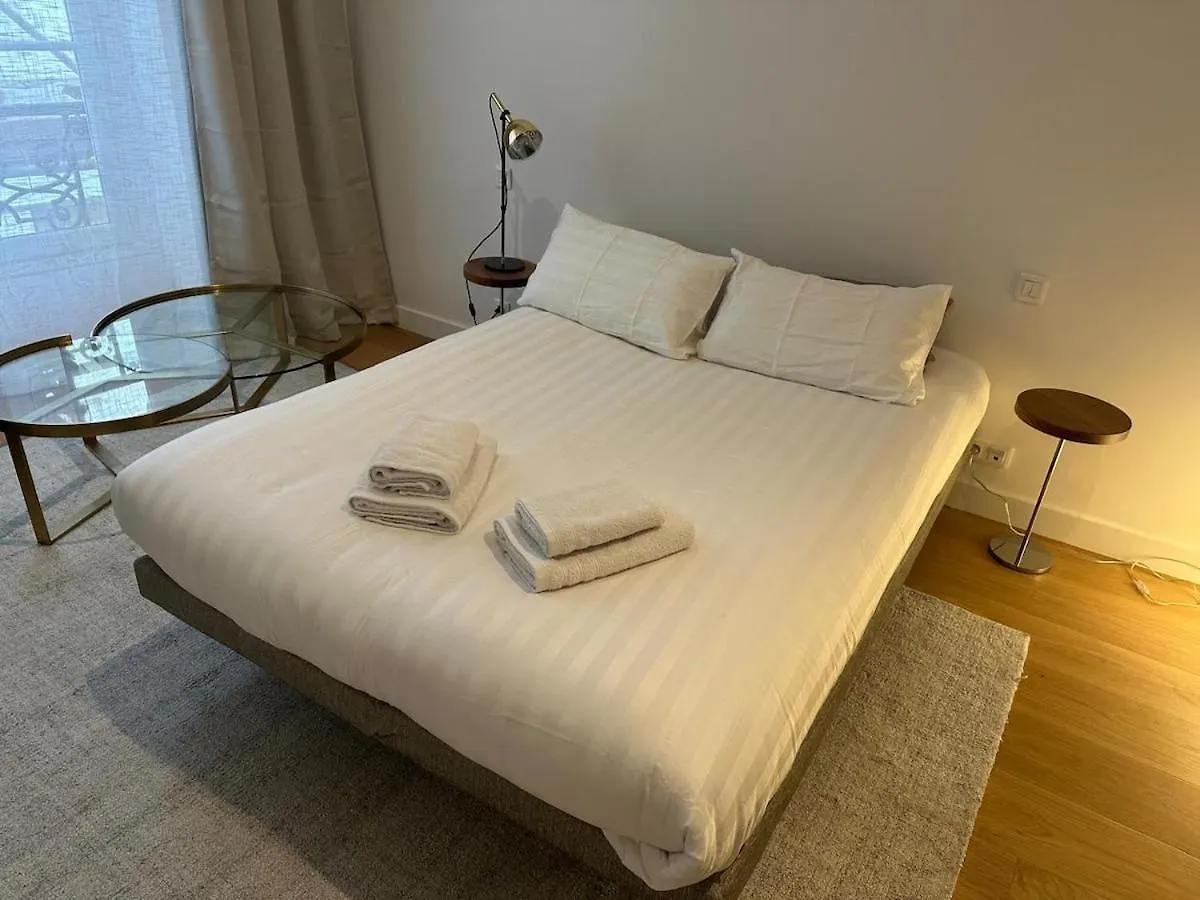 Saint-Germain Prestige - Luxury Parisian Hideaway Apartment