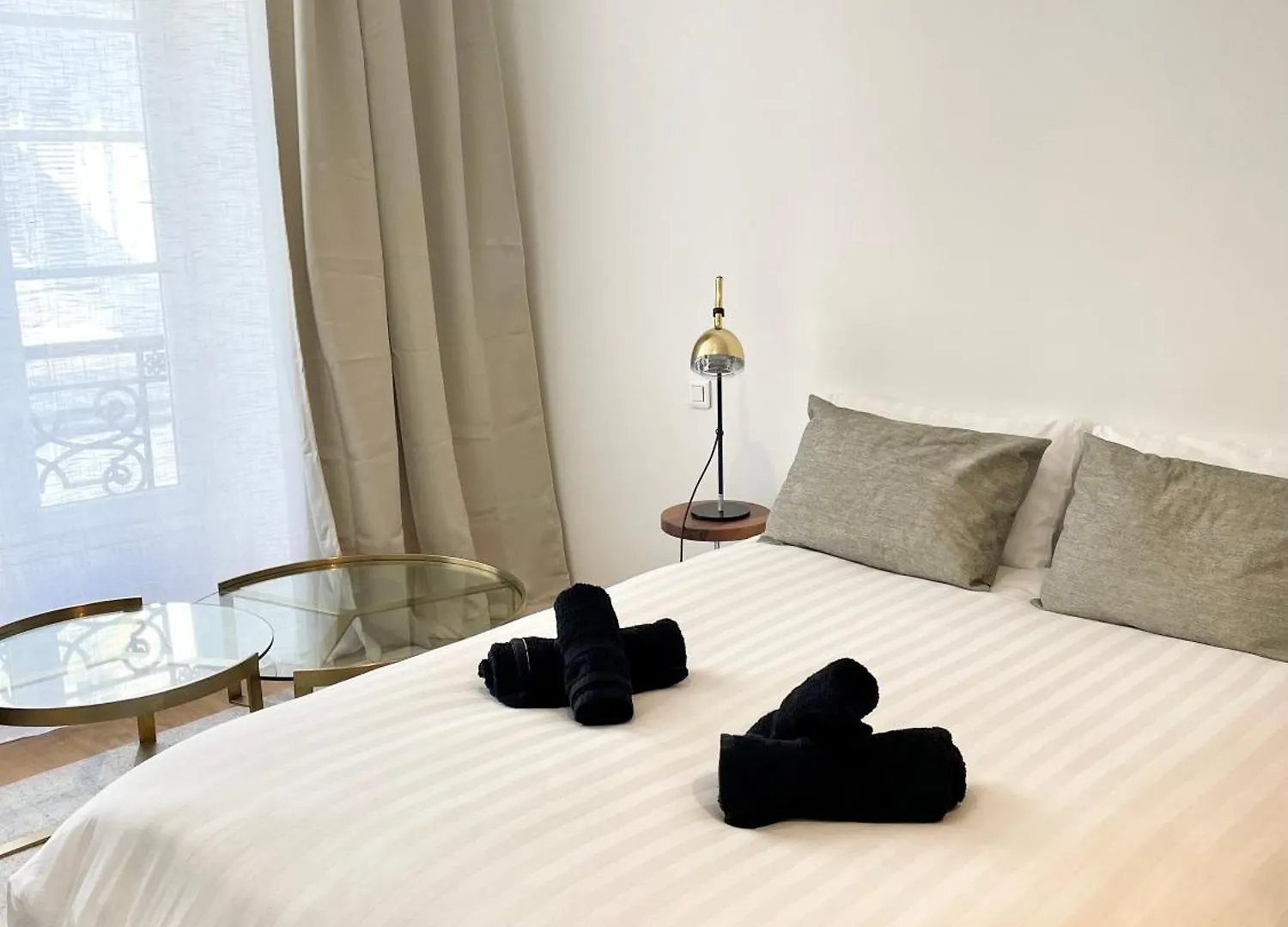 Saint-Germain Prestige - Luxury Parisian Hideaway Apartment France