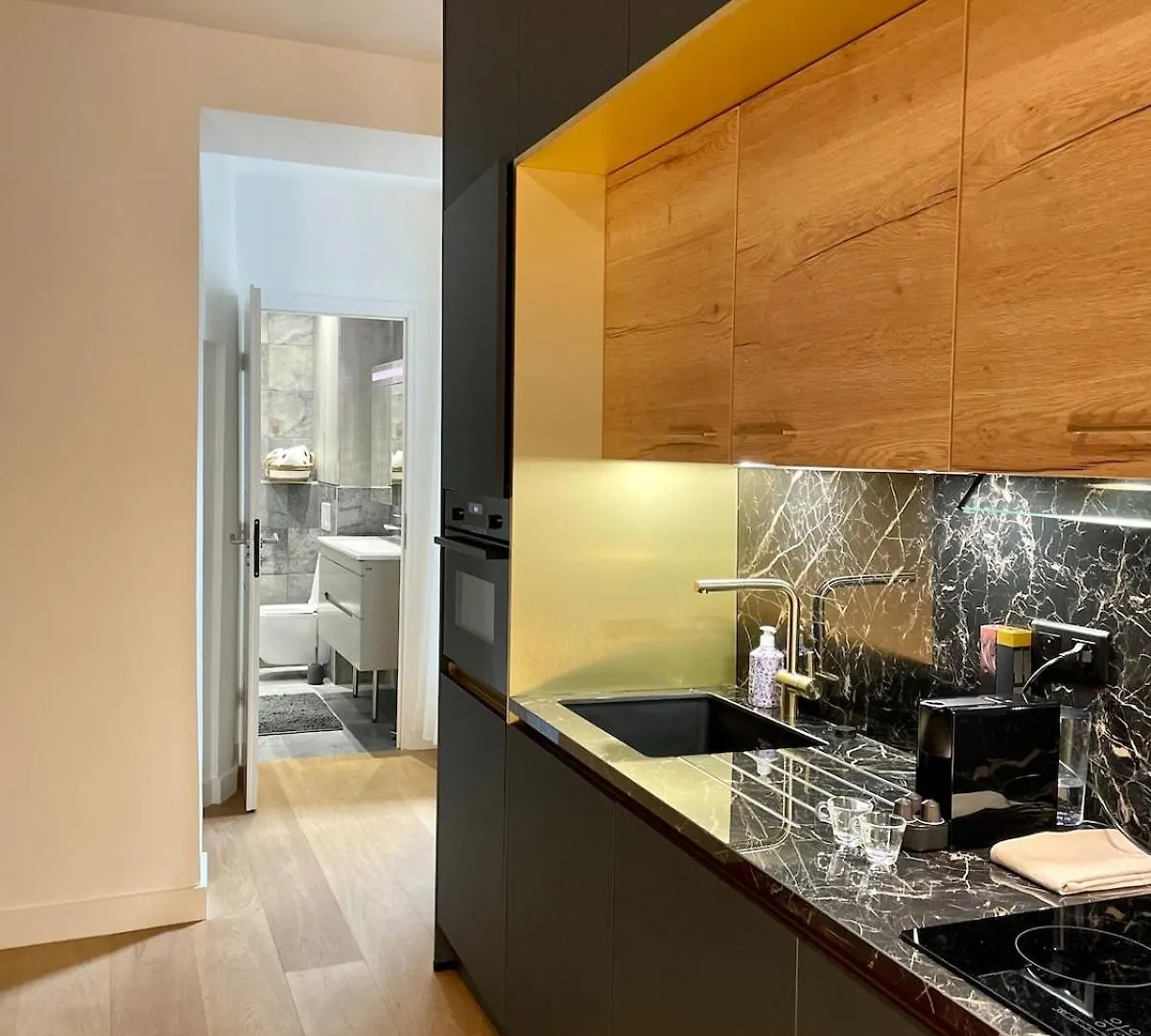 Saint-Germain Prestige - Luxury Parisian Hideaway Apartment